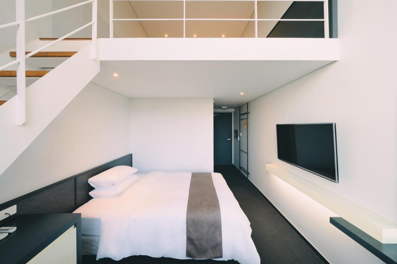 Jeju Poong Gyung Hotel ソギポ エクステリア 写真